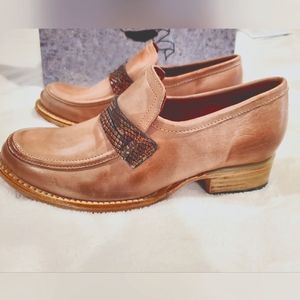 Freebird by Steven loafer Macbeth Size 7